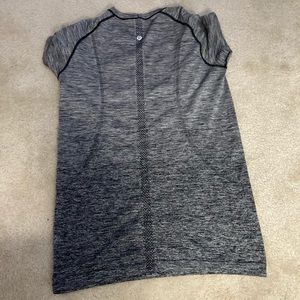 Lululemon Tshirt- nwot